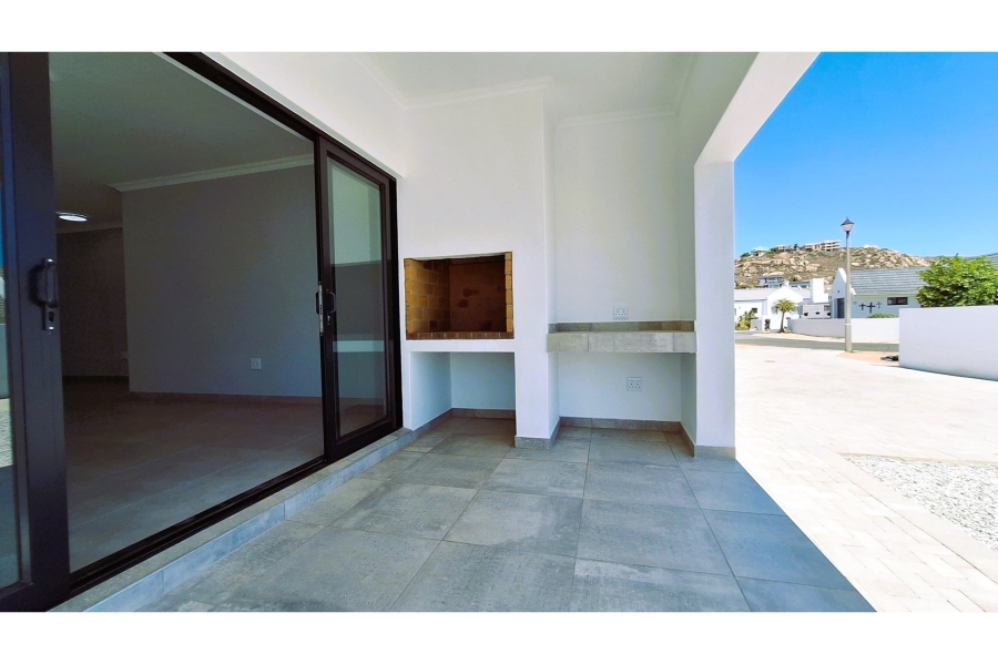 3 Bedroom Property for Sale in Sandy Point Western Cape